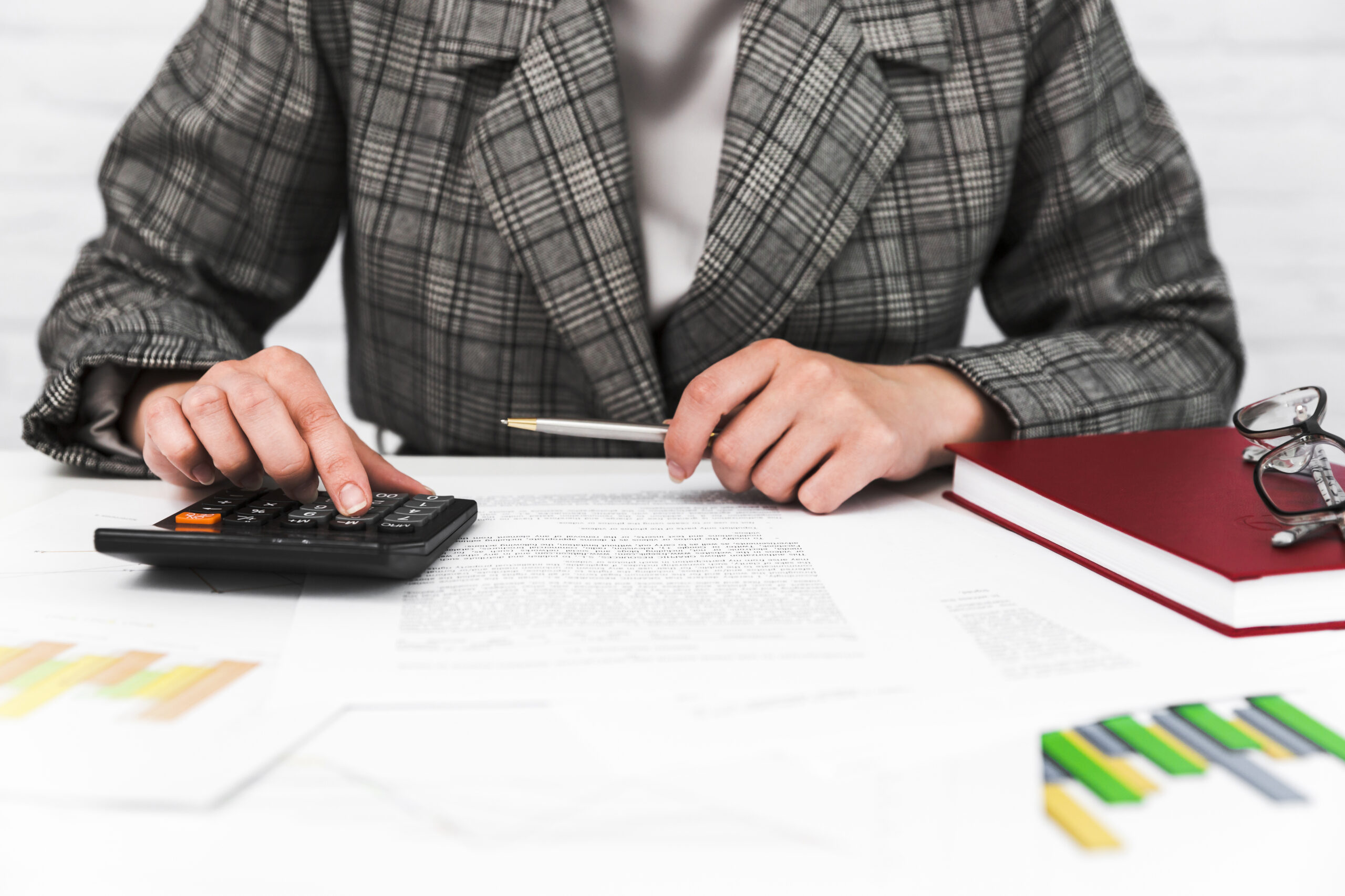 How to Compare Law Firm Bookkeeping Services Vendor Quotes?